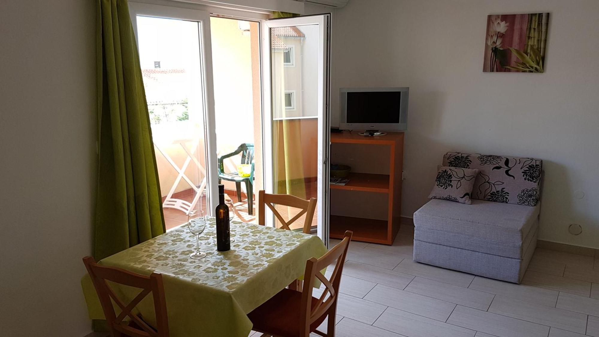 Apartments Mirjana Kustići Dış mekan fotoğraf